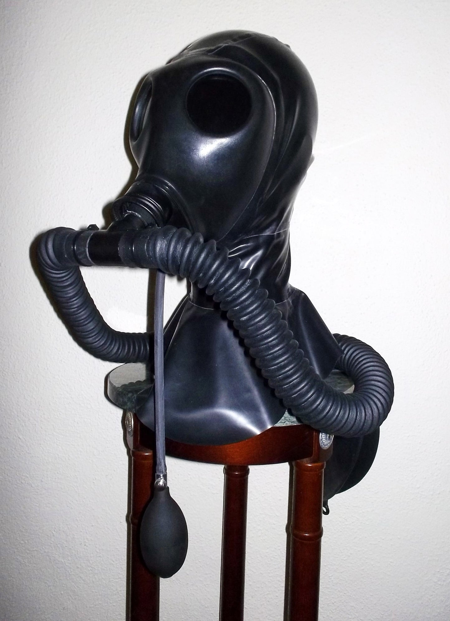 FETISH Heavy Rubber LATEX Israeli Gas Mask HOOD with Tinted Lenses, Twin Hoses, Inflatable Mouth Gag and Rebreather Bag by FANTOMAS & Co.