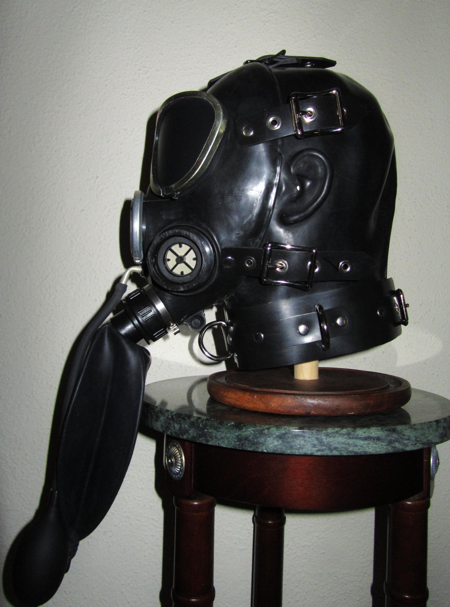 Fetish HEAVY RUBBER System 3-in-1 Gas Mask BONDAGE HELMET Rebreather Latex HOOD with Rigid Collar, Gag, Blindfolds, Drinking Unit by FANTOMAS & Co.