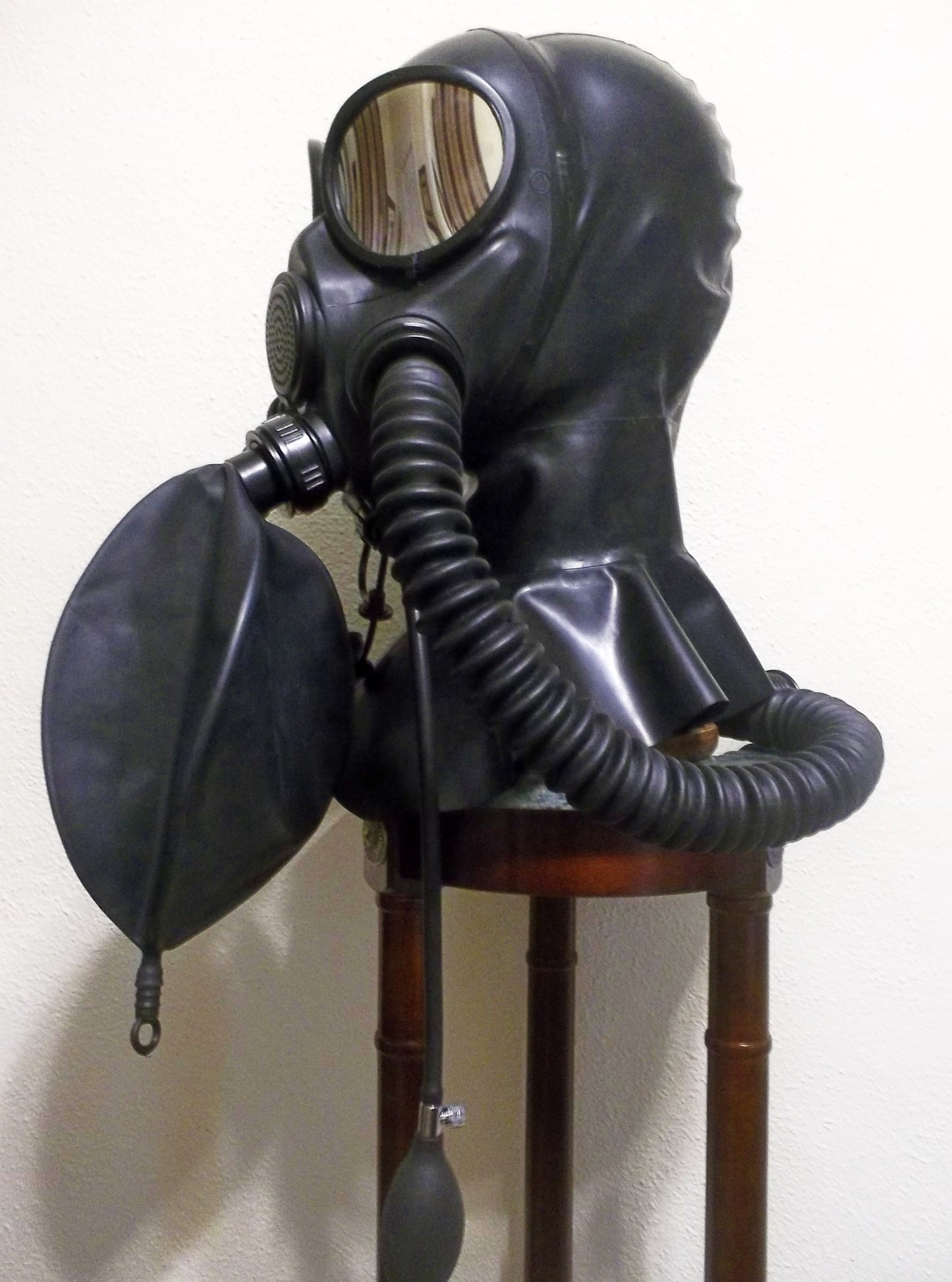 System Gas Mask Latex Hood with Mirror Lenses & Inflatable Gag — Heavy Rubber Fetish