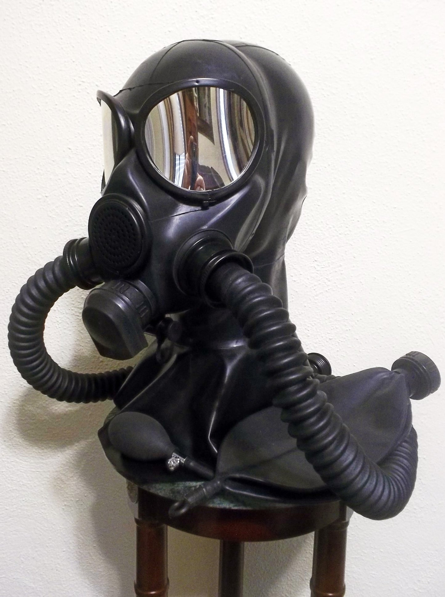 System Gas Mask Latex Hood with Mirror Lenses & Inflatable Gag — Heavy Rubber Fetish